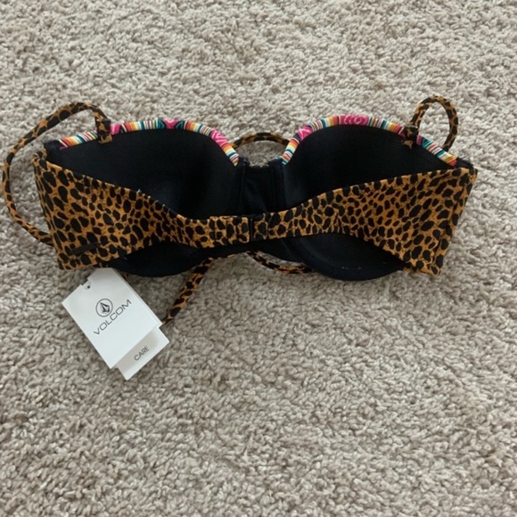 Volcom Underwire Bikini NWT - women’s size S - Picture 5 of 9